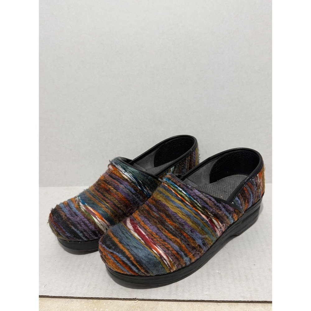 Dansko Professional Womens 39 Multicolor Striped Wool Woven Fuzzy Clogs Shoes